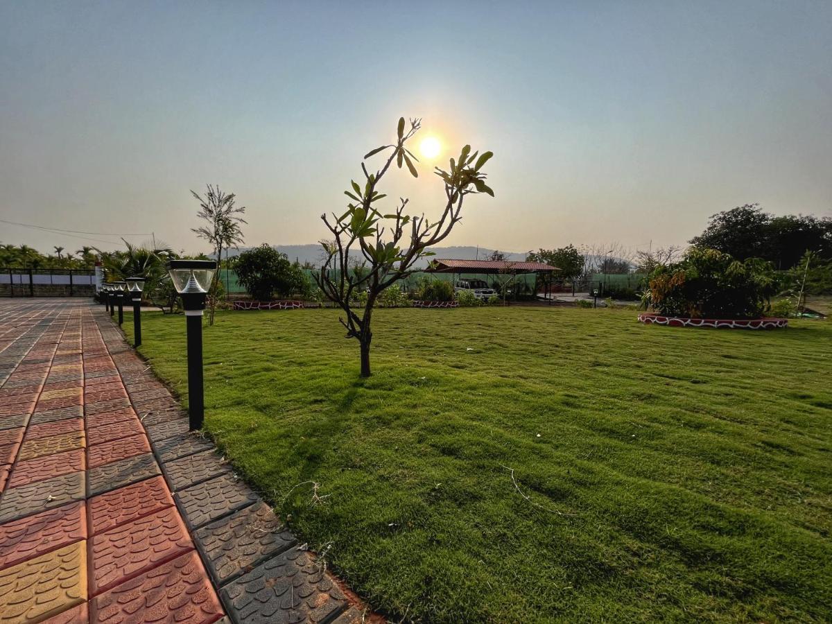 Vibe Meadows Villa With Private Swimming Pool Near Kashid Beach Eksteriør bilde